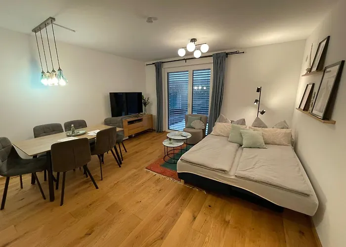 Ruhiges Wiener Townhouse Mit Terrasse Und Kueche Apartment Vienna