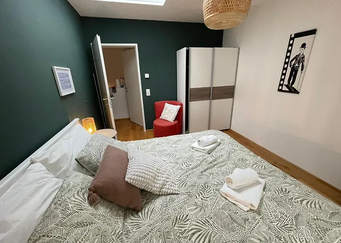 Apartment Ruhiges Wiener Townhouse Mit Terrasse Und Kueche